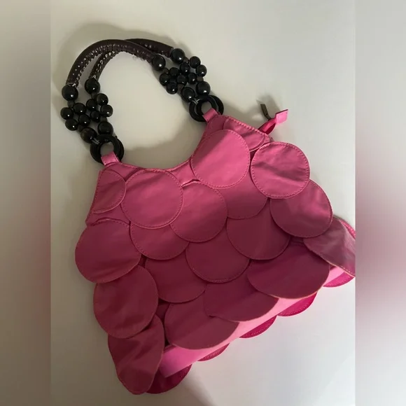 Vintage Leather Barbie Pink Tote Bag with petals and beads - Picture 5 of 7